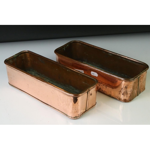 173 - Pair of vintage copper planters of rectangular form, with rolled upper rims, measure approx 30cm lon... 