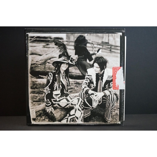 477 - Vinyl - Two The White Stripes LPs to include Elephant XLLP162 and Icky Thump XLLP271 with opened sti... 