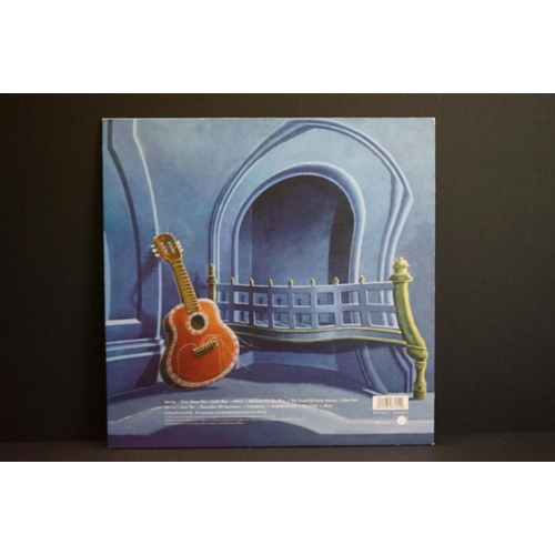 486 - Vinyl - The Beautiful South Blue Is The Colour LP on Go! Discs 828 845-1.  Includes Go! Discs postca... 