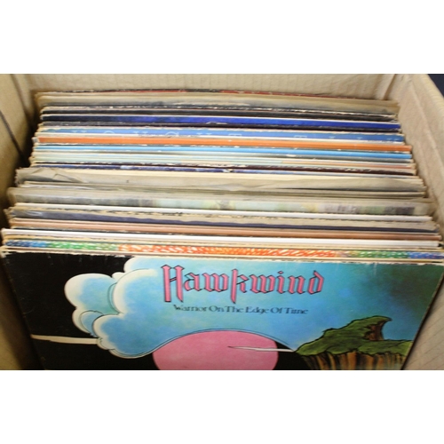 655 - Vinyl - Approx 70 rock & pop LPs to include Rainbow, Saxon, Neil Young, Moody Blues, Johnny Winter, ... 