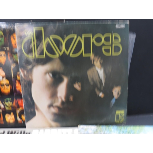 722 - Vinyl - 5 LPs to include Can Landed (V2041) fully laminated sleeve Vg/Vg, The Doors self titled (LWE... 