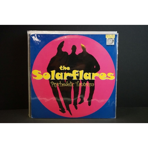 572 - Vinyl – 15 albums and 3 12” by Recent UK / European Garage Rock bands to include The Solarflares (2 ... 