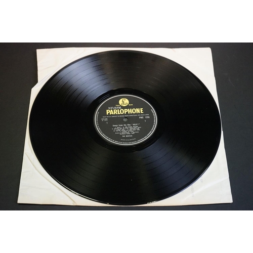 677 - Vinyl - 4 The Beatles LPs and 1 EP to include For Sale (PMC 1240) The Parlophone Co Ltd and Sold In ... 