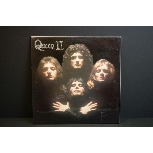 689 - Vinyl - 7 Queen LPs to include Jazz, Queen II, A Night At The Opera, Self Titled, Greatest Hits, The... 