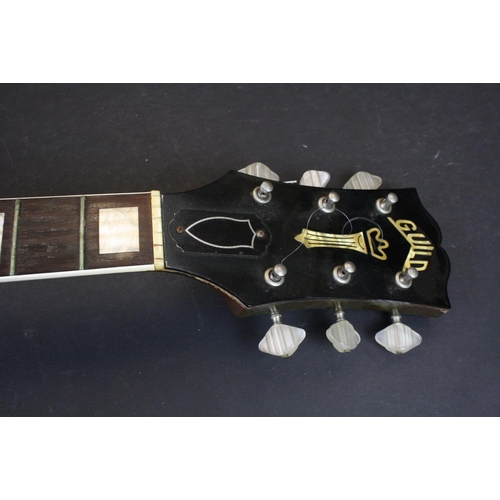 842 - Guitar - A Guild X-175 hollow body guitar.  In need of refurb / restoration.  Serial number 15938.  ... 