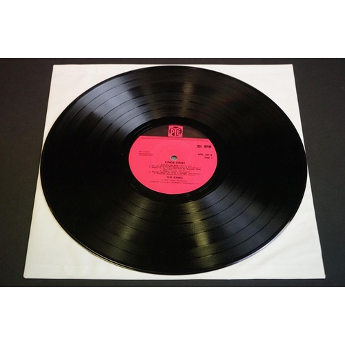 705 - Vinyl - The Kinks original press albums to include Percy (Pye stereo press NSPL 18365) fully laminat... 