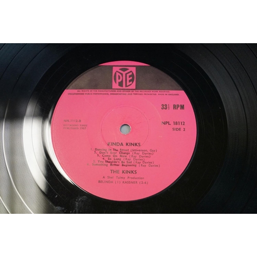 705 - Vinyl - The Kinks original press albums to include Percy (Pye stereo press NSPL 18365) fully laminat... 