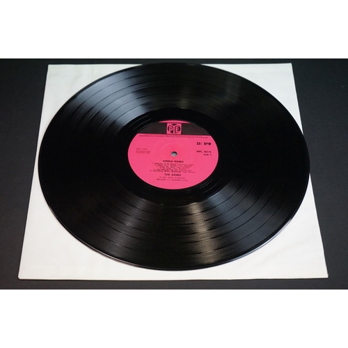 705 - Vinyl - The Kinks original press albums to include Percy (Pye stereo press NSPL 18365) fully laminat... 