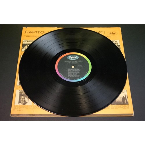 666 - Vinyl - The Beatles Yesterday And Today (Capitol T 2553) US pressing with original Capitol '66 inner... 