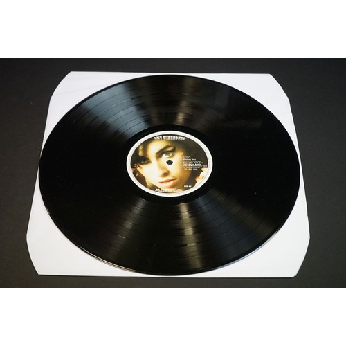 485 - Vinyl - 2 Amy Winehouse private pressing LPs to include The Best Of Amy Winehouse (AMYWINEHOUSE001) ... 