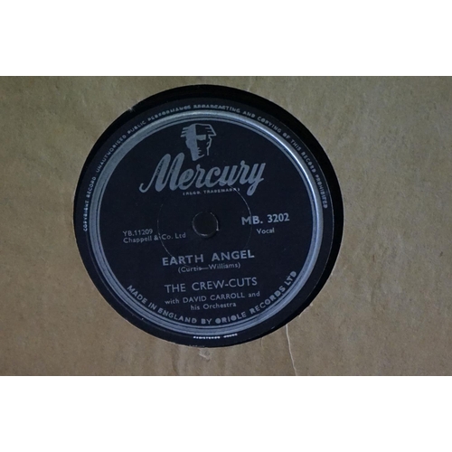 439 - Vinyl - Over 100 mainly 1950s rock n roll and pop 78s to include Elvis Presley, The Crew Cuts, Four ... 