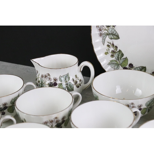 57A - Royal Worcester ' Lavinia ' pattern tea ware, pattern no. Z 2821, comprising 8 teacups & saucers, 5 ... 