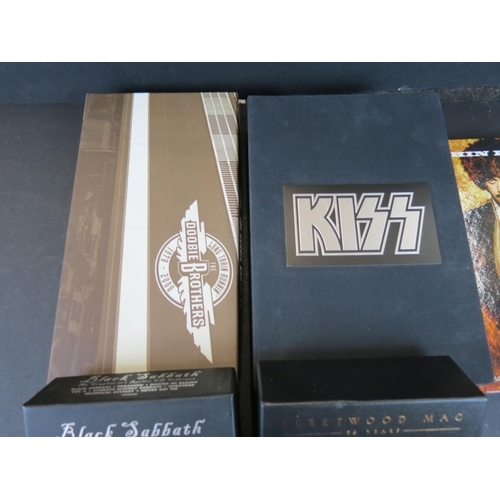 805 - CDs - 5 CD box sets to include Doobie Brothers Long Train Runnin' 1970-2000, Kiss The Definitive Kis... 