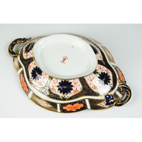 13 - Royal Crown Derby Imari pattern twin-handled footed dish, pattern no. 1128, 27.5cm long, together wi... 
