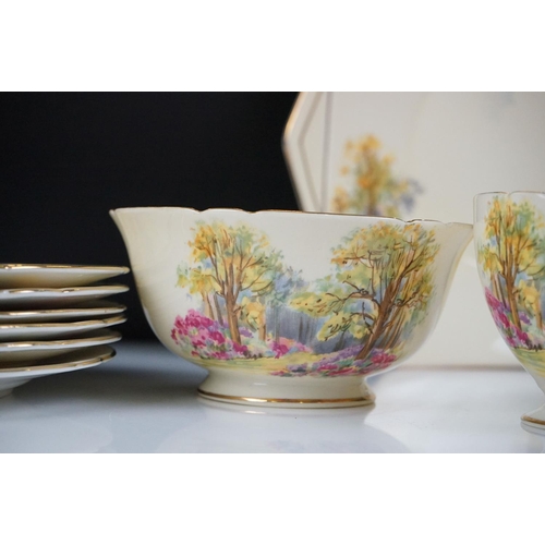 16 - Shelley ' Englands Charm ' pattern tea set comprising 6 tea cups & saucers, 6 tea plates, milk jug, ... 