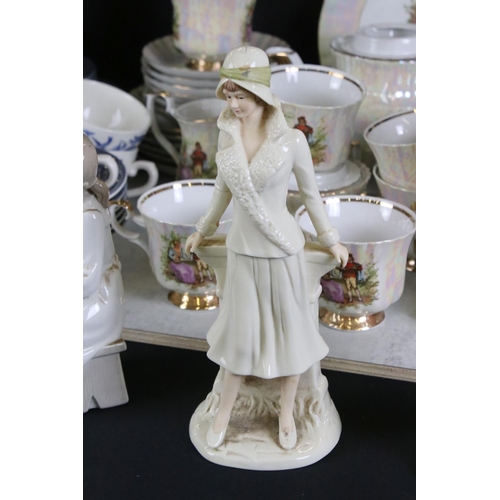 41 - Large quantity of mixed ceramics to include a Chodziez of Poland mid 20th century iridescent lustre ... 