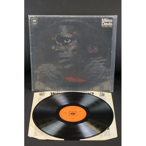 274 - Vinyl - Jazz - 12 original Miles Davis albums to include: Big Fun (original UK double, CBS, 88024), ... 