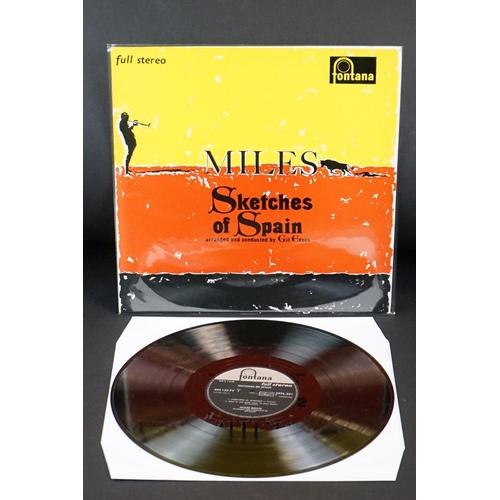 274 - Vinyl - Jazz - 12 original Miles Davis albums to include: Big Fun (original UK double, CBS, 88024), ... 