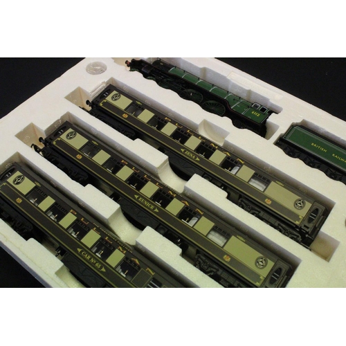 19 - Boxed ltd edn Hornby OO gauge R2168 The Yorkshire Pullman Train Pack complete with St Simon locomoti... 