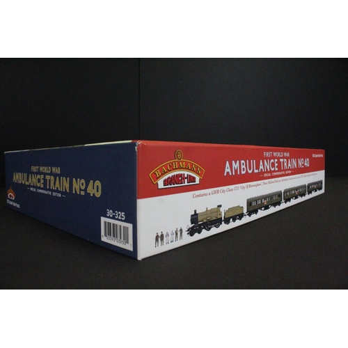 40 - Boxed Bachmann OO gauge 30-325 First World War Ambulance Train No 40 Special Commemorative Edition t... 
