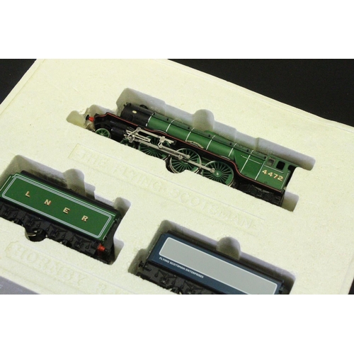 42 - Boxed ltd edn Hornby OO gauge R098 The Flying Scotsman Locmotive with two tenders