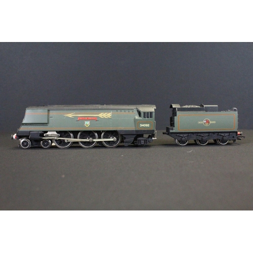 56 - Boxed Wrenn OO gauge W2266/A Golden Arrow BR City of Wells locomotive