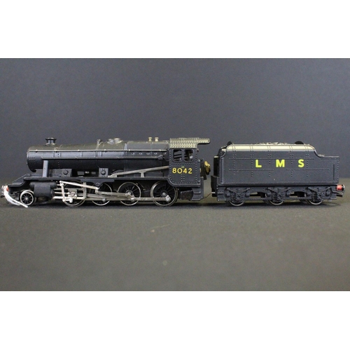 60 - Two boxed Wrenn OO gauge locomotives to include W2225 2-8-0 Freight LMS and W2215 0-6-2 Tank LMS