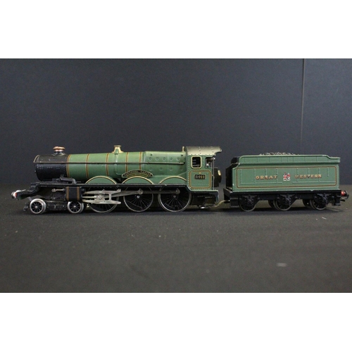 62 - Three Wrenn OO gauge Castle Class locomotives in unassociated Wrenn boxes to include Clun Castle, Go... 