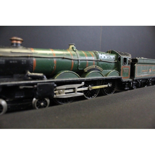 62 - Three Wrenn OO gauge Castle Class locomotives in unassociated Wrenn boxes to include Clun Castle, Go... 