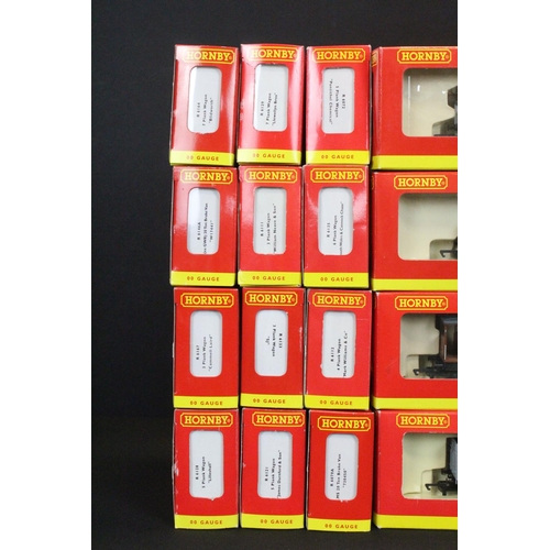 68 - 29 Boxed OO gauge items of rolling stock to include 27 x Hornby & 2 x Dapol, features Hornby R6165, ... 