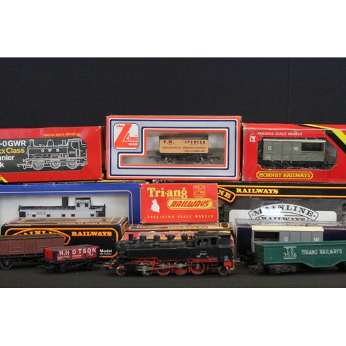 69 - Quantity of OO gauge locomotives and rolling stock to include boxed & unboxed examples featuring box... 