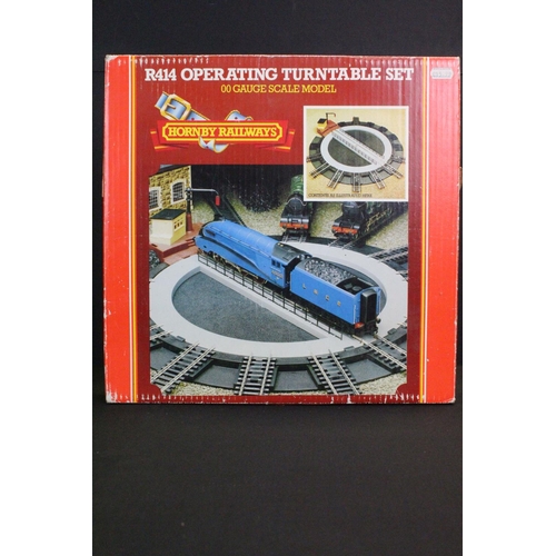 79 - Quantity of boxed Hornby OO gauge accessories to include R8012 HM 2000 Power Controller, R8013 HM 20... 