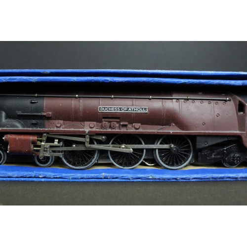 92 - Quantity of boxed & unboxed Hornby Dublo model railway to include boxed EDL2 Duchess of Atholl locom... 