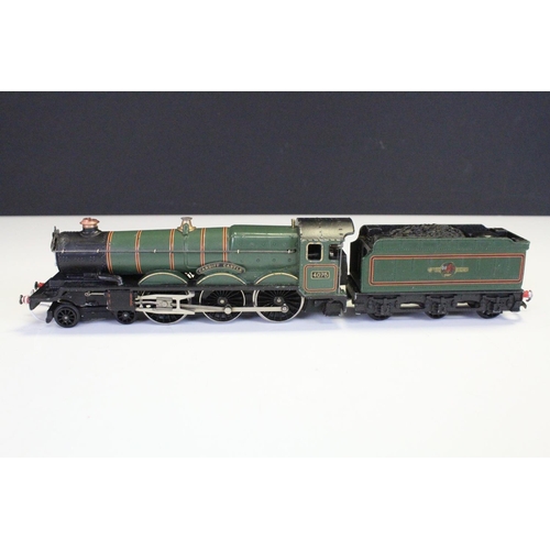 105A - Two Wrenn OO gauge locomotives to include The South Wales Borderers and Cardiff Castle