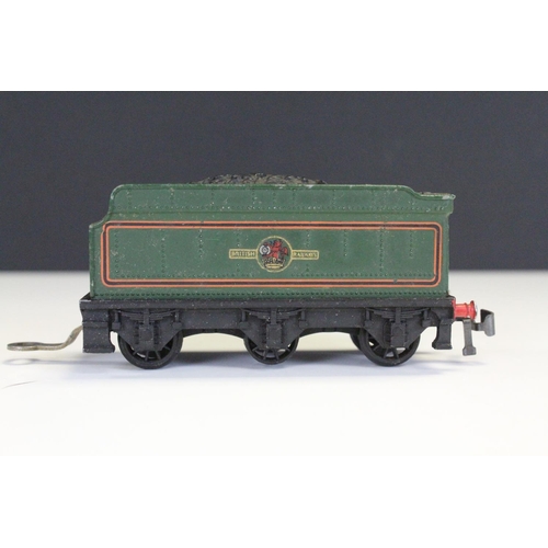 107 - Four Hornby Dublo locomotives to include 2225 LMR 2-8-0 8F in reproduction box, Cardiff Castle, Mall... 