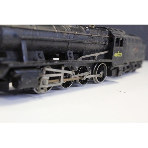 107 - Four Hornby Dublo locomotives to include 2225 LMR 2-8-0 8F in reproduction box, Cardiff Castle, Mall... 