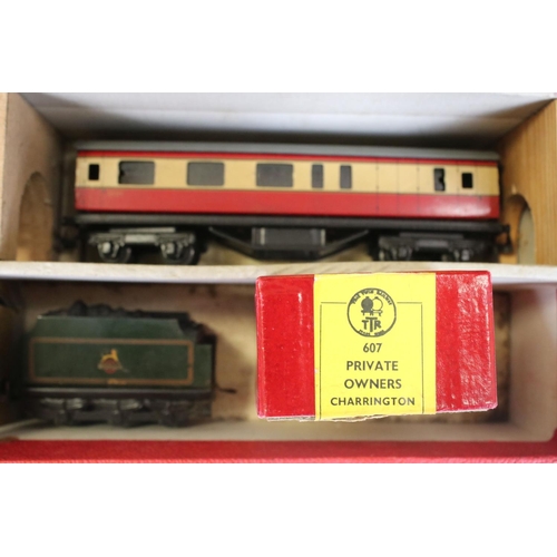 166 - Boxed TTR Trix Twin Railway Passenger Train Set with 0-4-0 5124 LMS locomotive and tender in black l... 