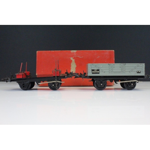 118 - Boxed Hornby O gauge Tank Goods Set No 45 containing BR 0-4-0 locomotive in black livery, track and ... 