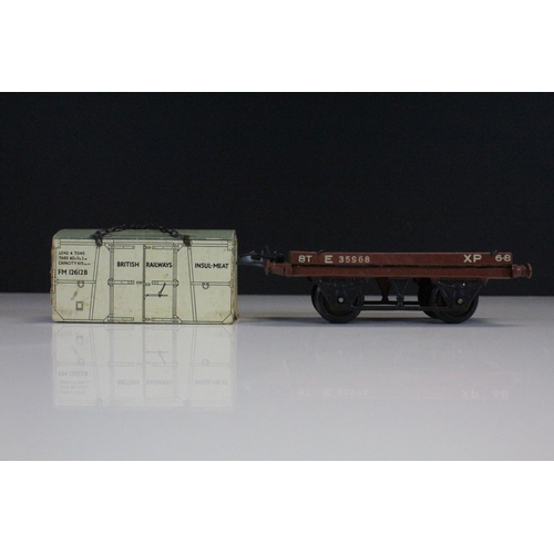 118 - Boxed Hornby O gauge Tank Goods Set No 45 containing BR 0-4-0 locomotive in black livery, track and ... 