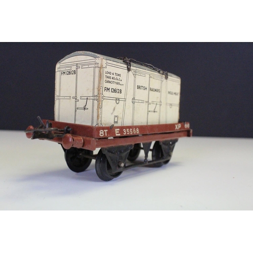 118 - Boxed Hornby O gauge Tank Goods Set No 45 containing BR 0-4-0 locomotive in black livery, track and ... 