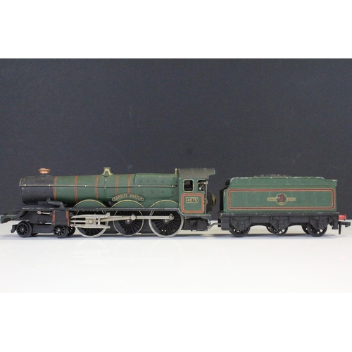 125 - Six Hornby Dublo locomotives to include 2 x Cardiff Castle, Mallard, Bristol Castle, Golden Fleece &... 