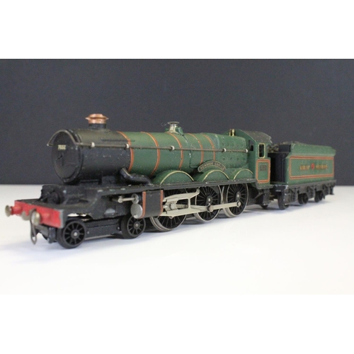 125 - Six Hornby Dublo locomotives to include 2 x Cardiff Castle, Mallard, Bristol Castle, Golden Fleece &... 