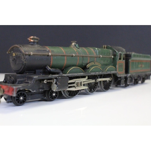 125 - Six Hornby Dublo locomotives to include 2 x Cardiff Castle, Mallard, Bristol Castle, Golden Fleece &... 