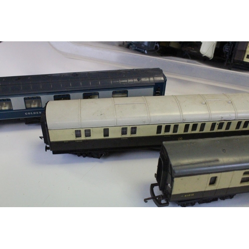 126 - 33 OO gauge items of rolling stock, all various coaches, includes Hornby, Triang, Exley, kit built e... 