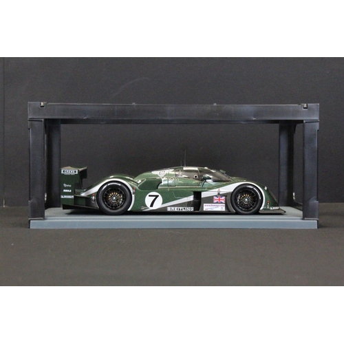 Autograph - Boxed Auto Art Motorsport Bentley Speed 8 2003 Le Mans