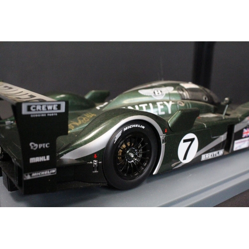 Autograph - Boxed Auto Art Motorsport Bentley Speed 8 2003 Le Mans