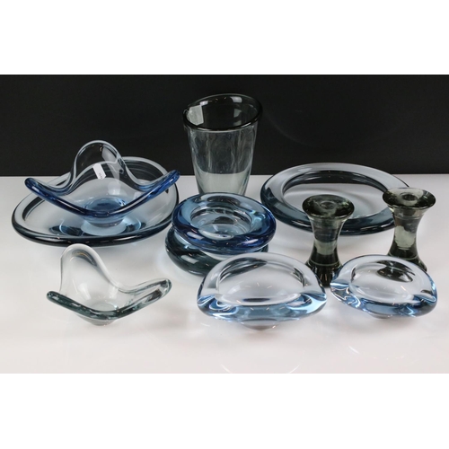 85 - Collection of Holmegaard Danish glassware to include a pair of 18501 smoky grey candlesticks (10.5cm... 