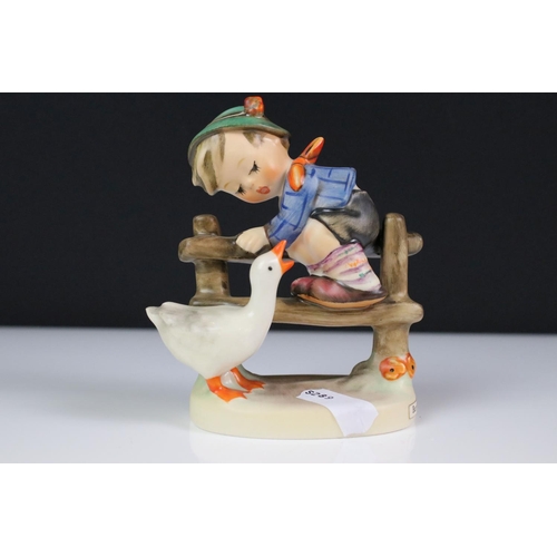 101 - 16 Goebel Hummel ceramic figures to include BH 25 Tender Loving Care, 377 Bashful, 220 We Congratula... 