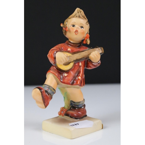 101 - 16 Goebel Hummel ceramic figures to include BH 25 Tender Loving Care, 377 Bashful, 220 We Congratula... 