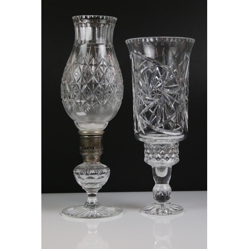 107 - Thomas Webb cut glass oil lamp, the shade of baluster form with star-cut design, raised on a star-cu... 